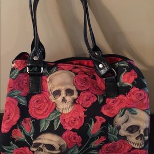 Skulls & roses purse